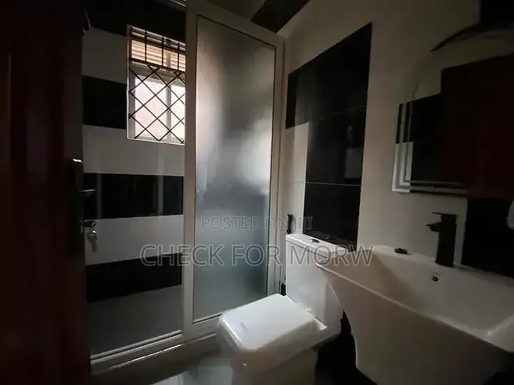 4bdrm Duplex in Kisaasi, Nakawa for sale
