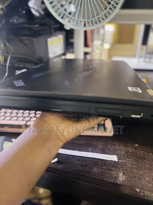 Laptop Lenovo ThinkPad T430 4GB Intel Core i3 HDD 250GB