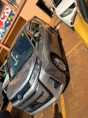 Toyota Noah 2023 Gray