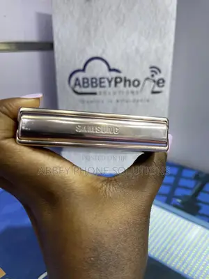 Samsung Galaxy Z Flip4 256 GB Rose Gold