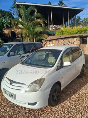 Toyota Corolla Spacio 1.8 S Aero Tourer 4WD 2009 White