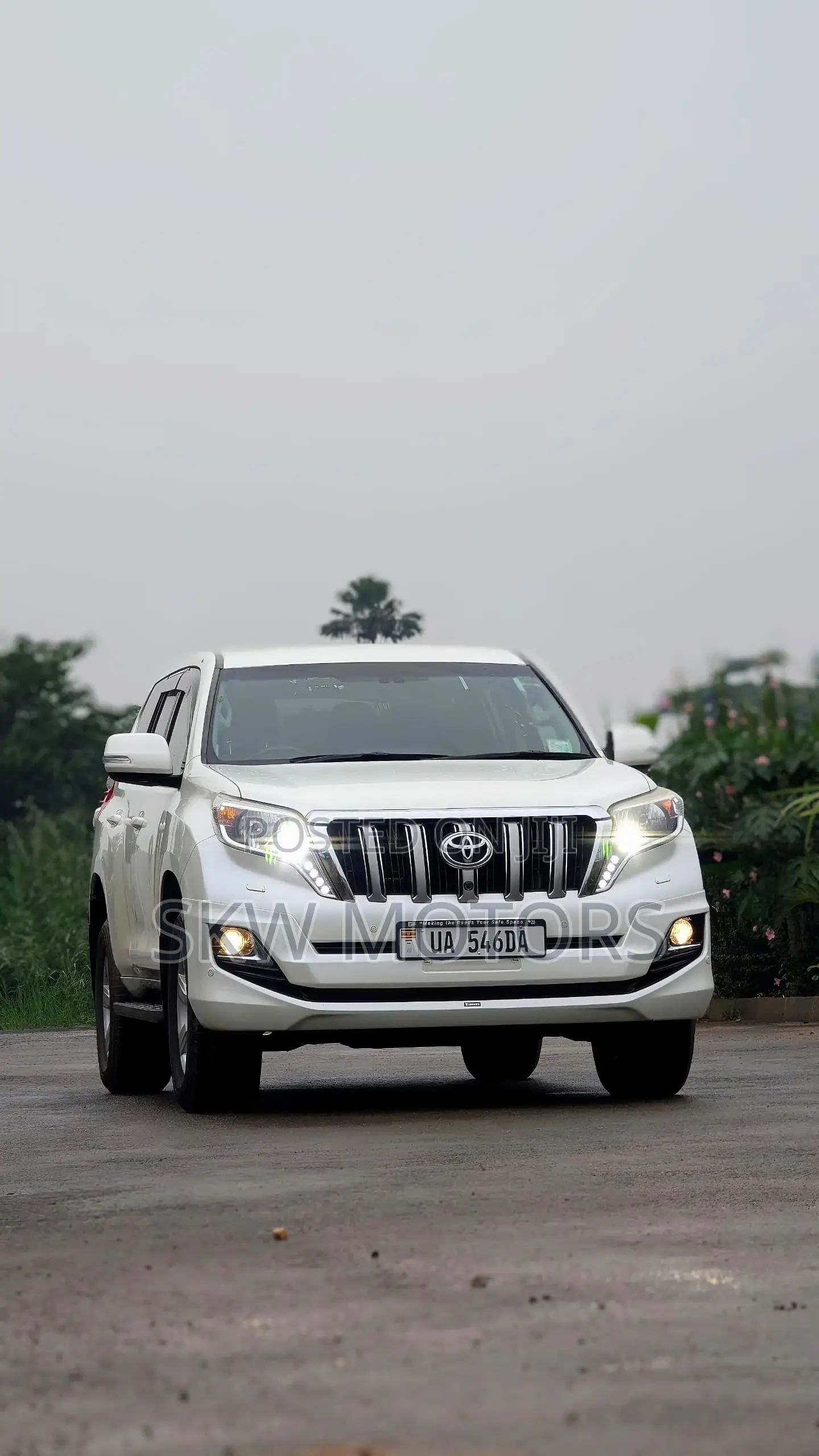 Toyota Land Cruiser Prado 2016 White