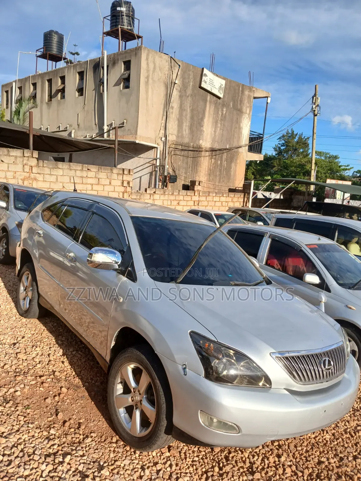 Toyota Harrier 2.0 4WD 2014 Silver