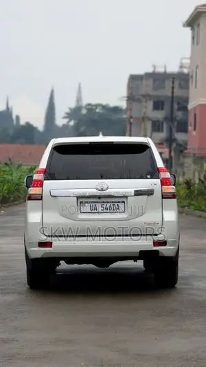 Toyota Land Cruiser Prado 2016 White