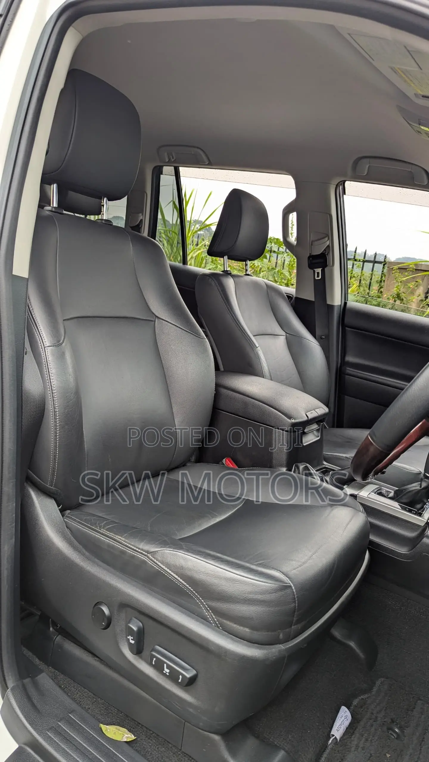 Toyota Land Cruiser Prado 2016 White