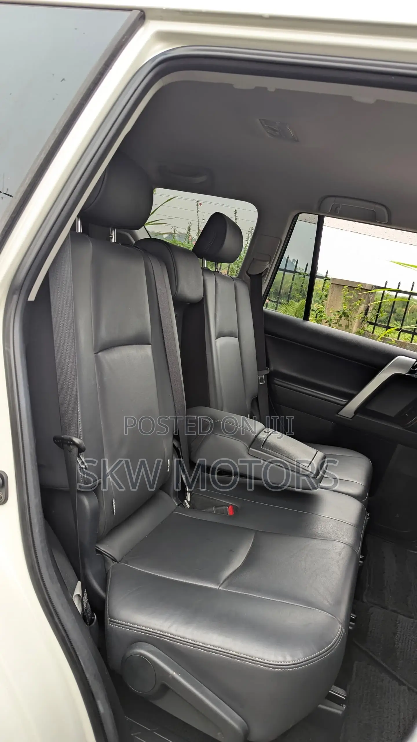 Toyota Land Cruiser Prado 2016 White