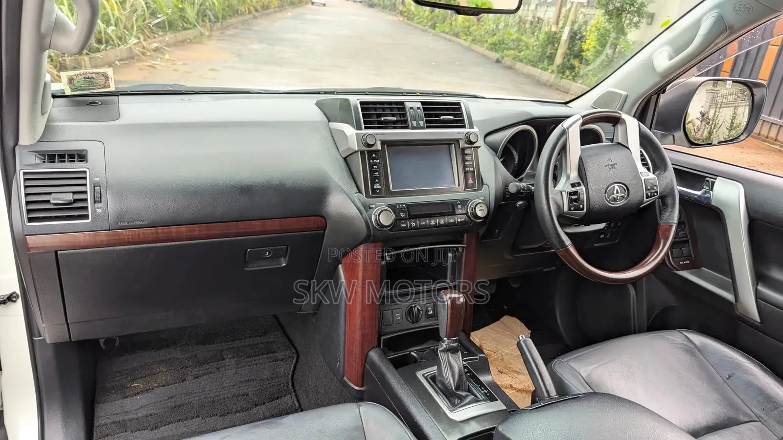 Toyota Land Cruiser Prado 2016 White