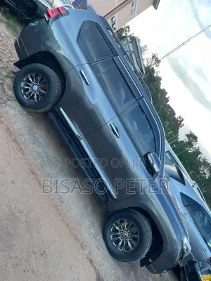 Toyota Land Cruiser Prado 3.0 TD 2013 Gray