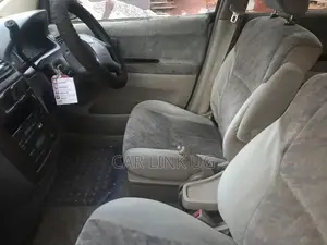 Toyota Gaia 2000 Silver