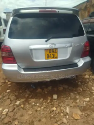 Toyota Kluger 2002 Silver