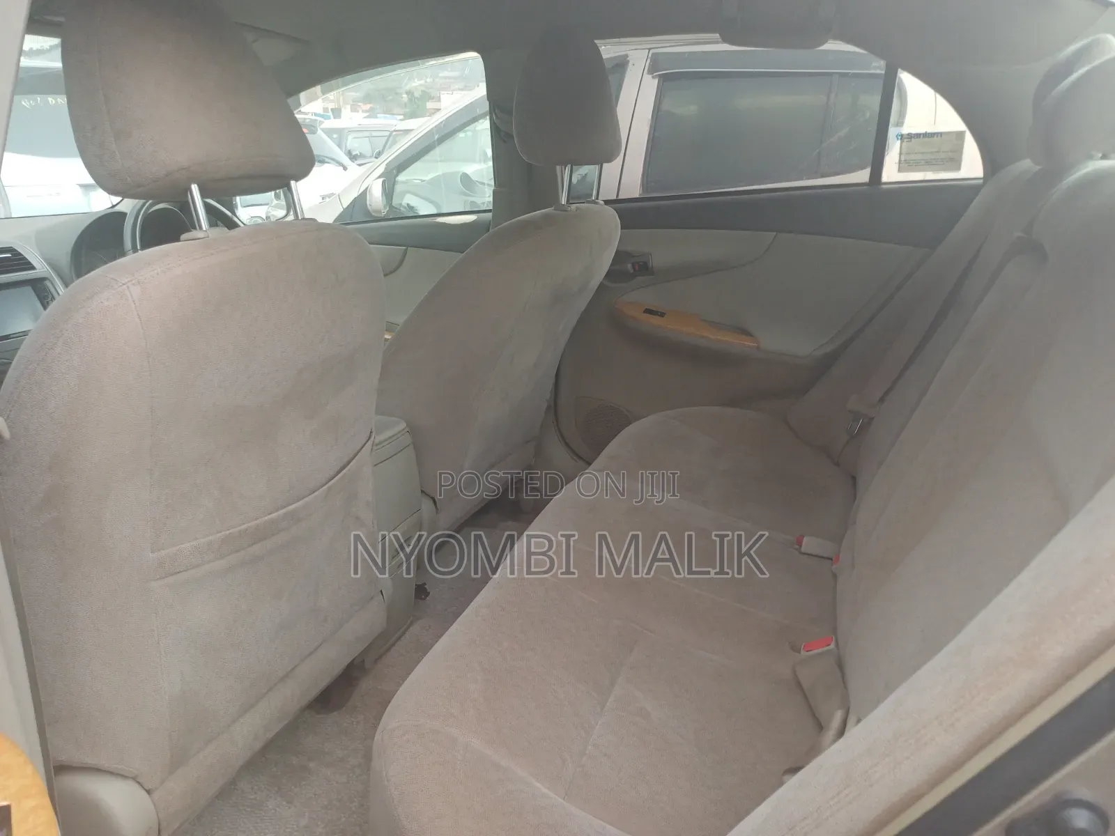 Toyota Axio 2009 Gold