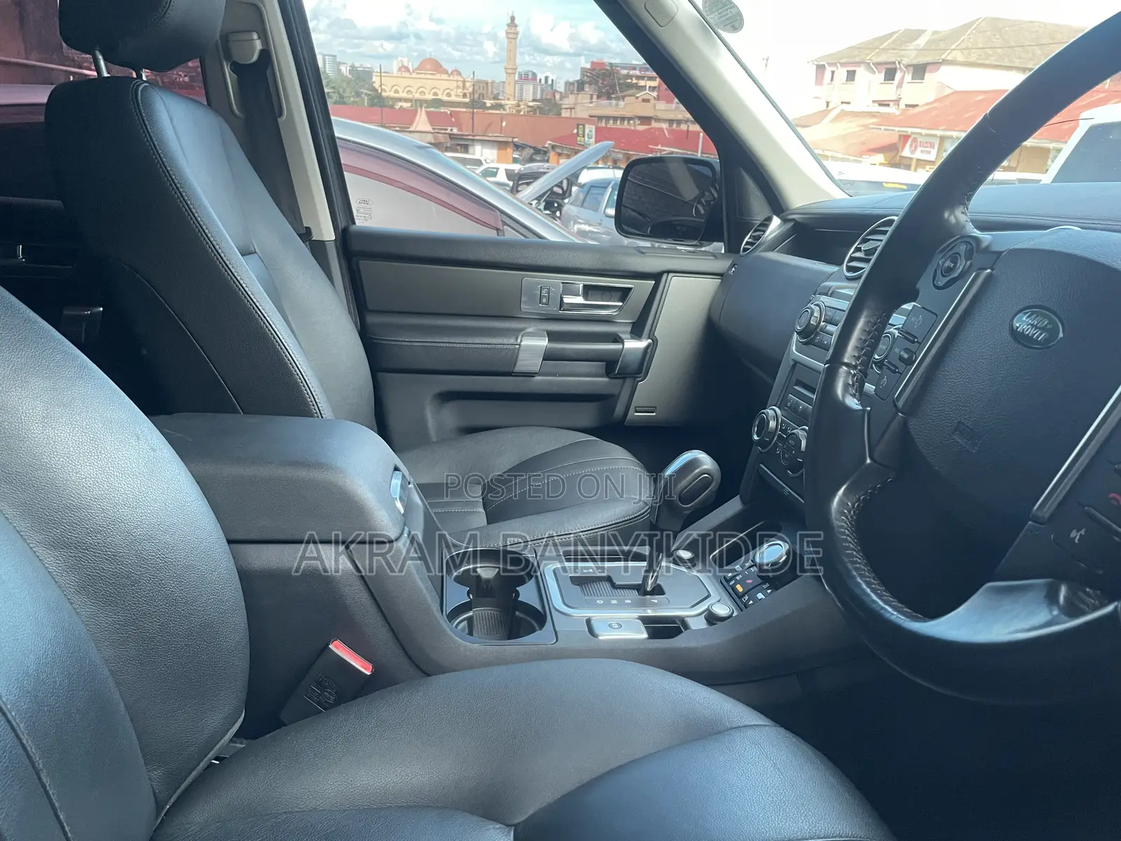 Land Rover Discovery 2019 Gray