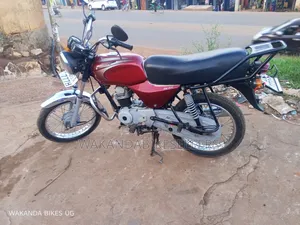 Bajaj Boxer 100 2024 Red