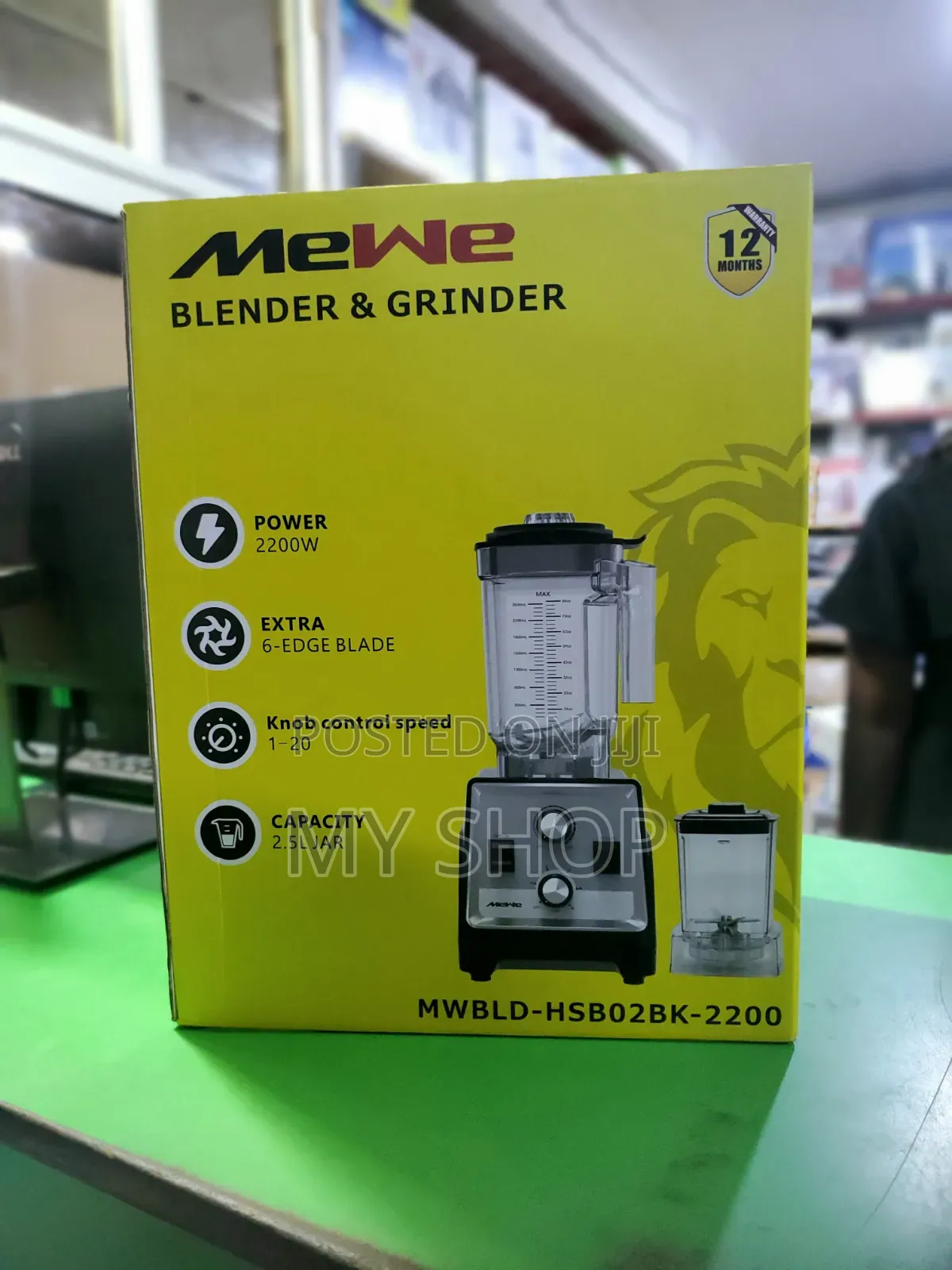 Heavy Duty Blender - Strong and Efficient