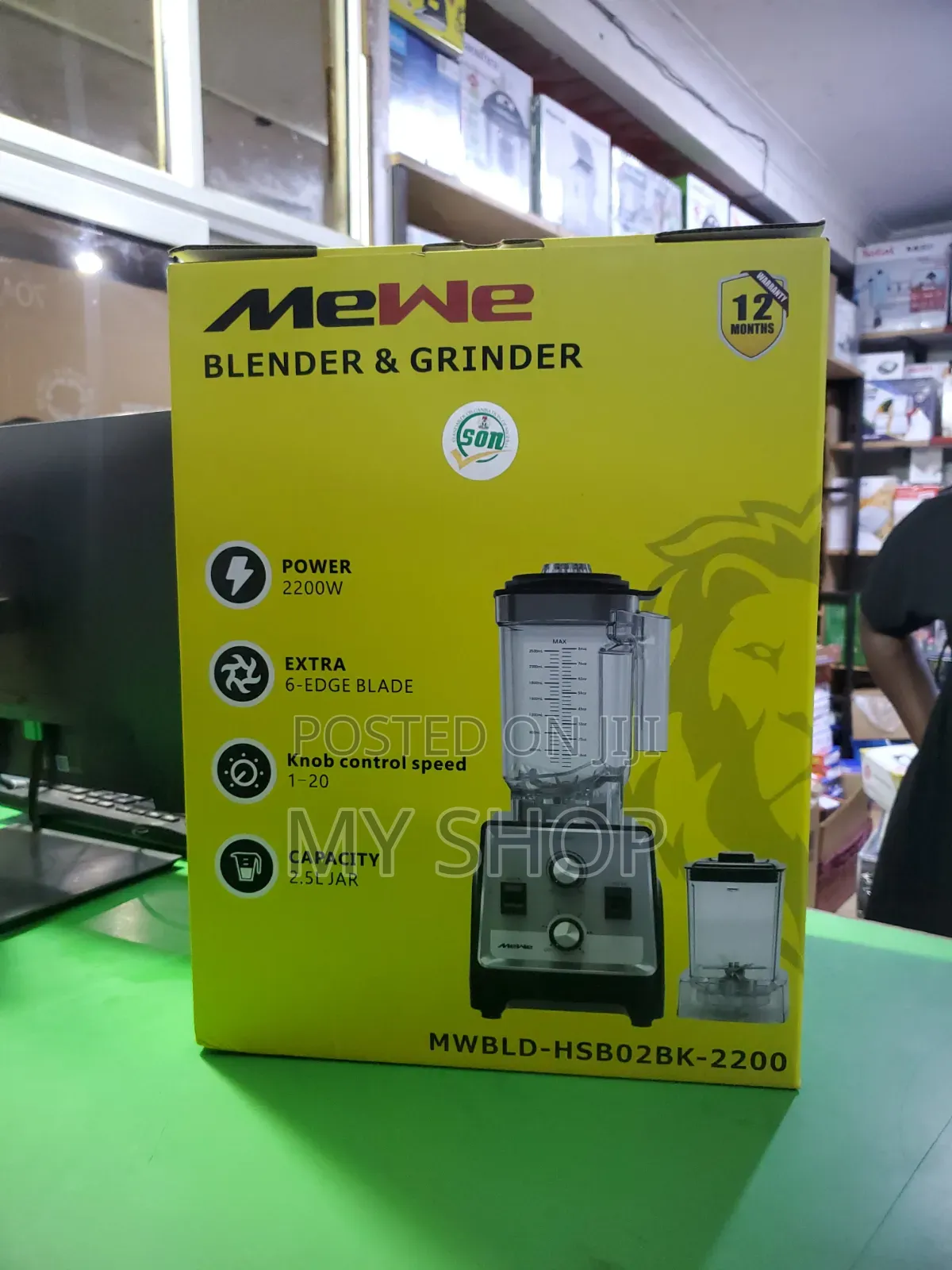 Heavy Duty Blender - Strong and Efficient