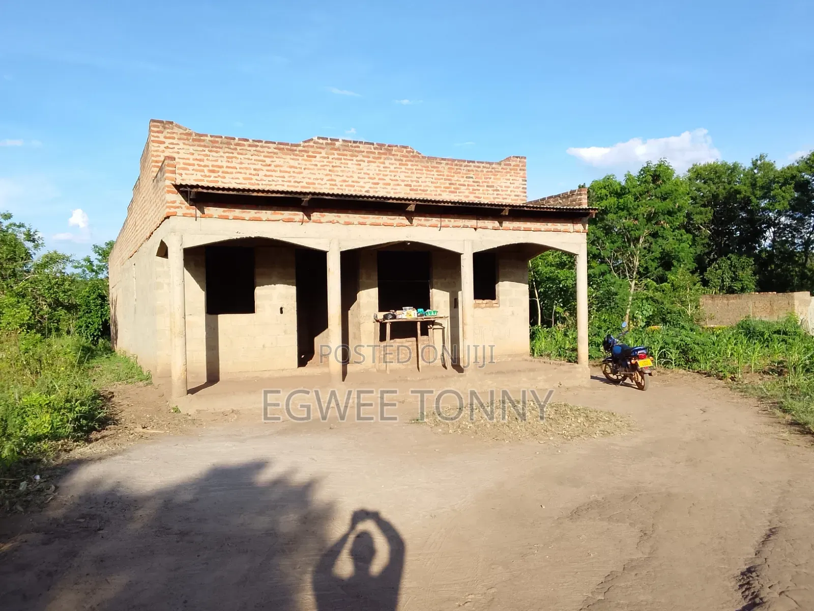Land Including Home on Quick Sale in Lira City West