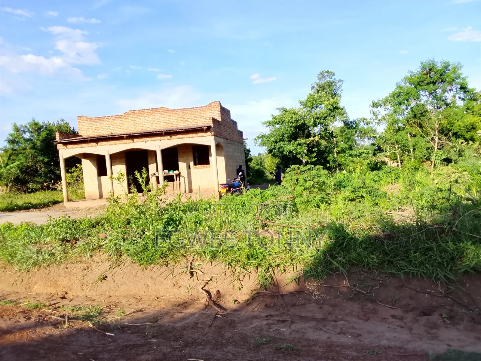 Land Including Home on Quick Sale in Lira City West