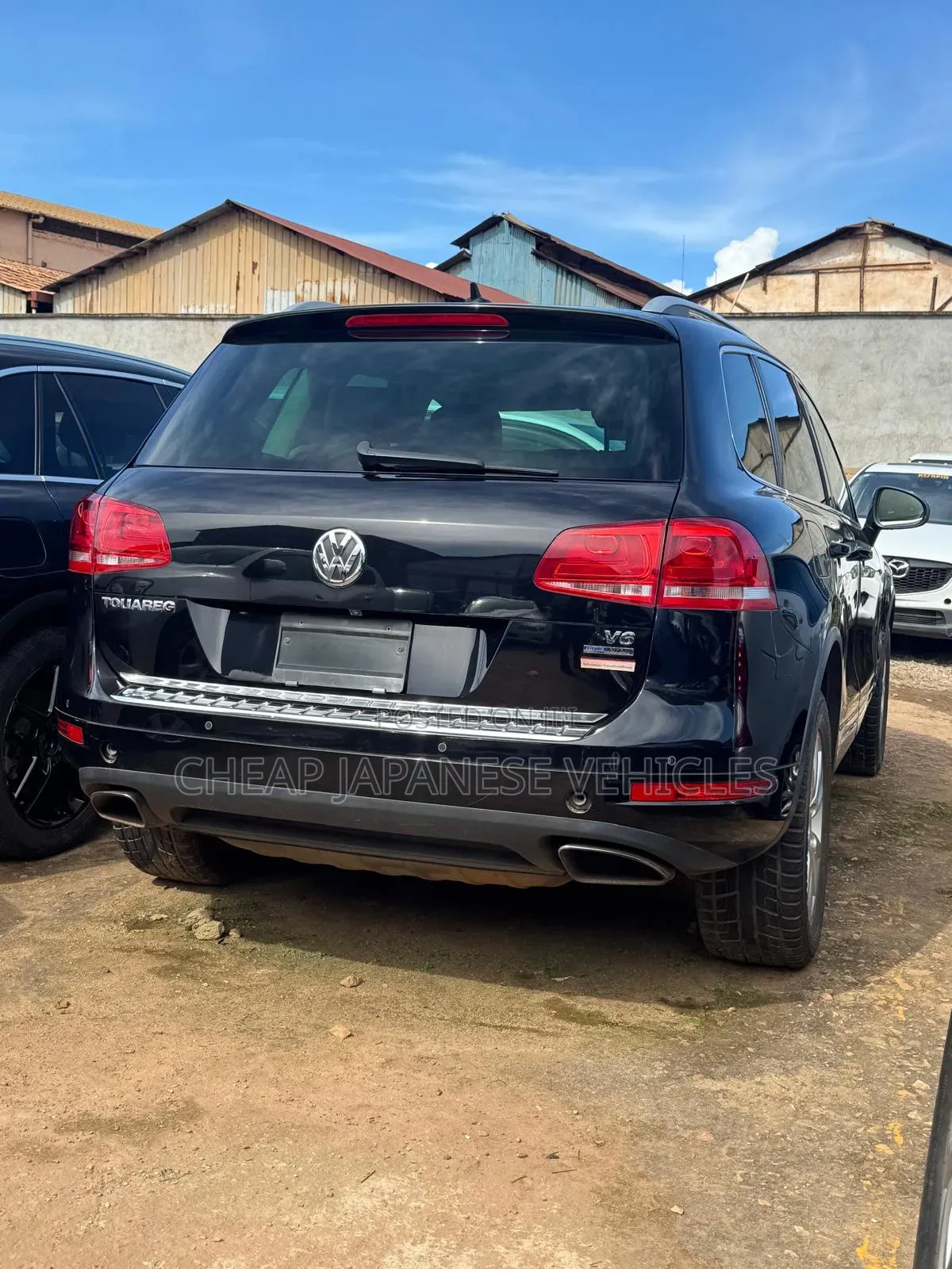 Volkswagen Touareg V6 Sport with Navigation 2013 Black