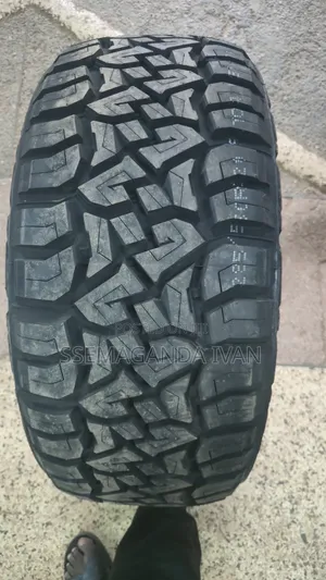 285/50r20 R/T Rxquest Tyres