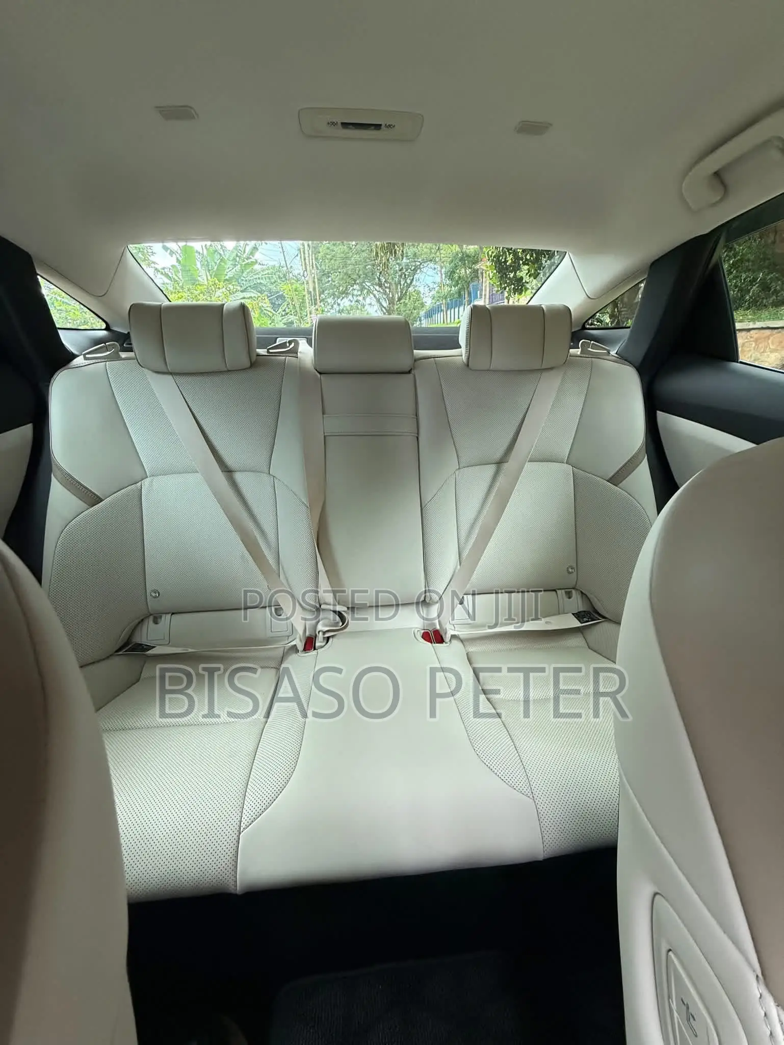 Toyota Crown 2023 Silver