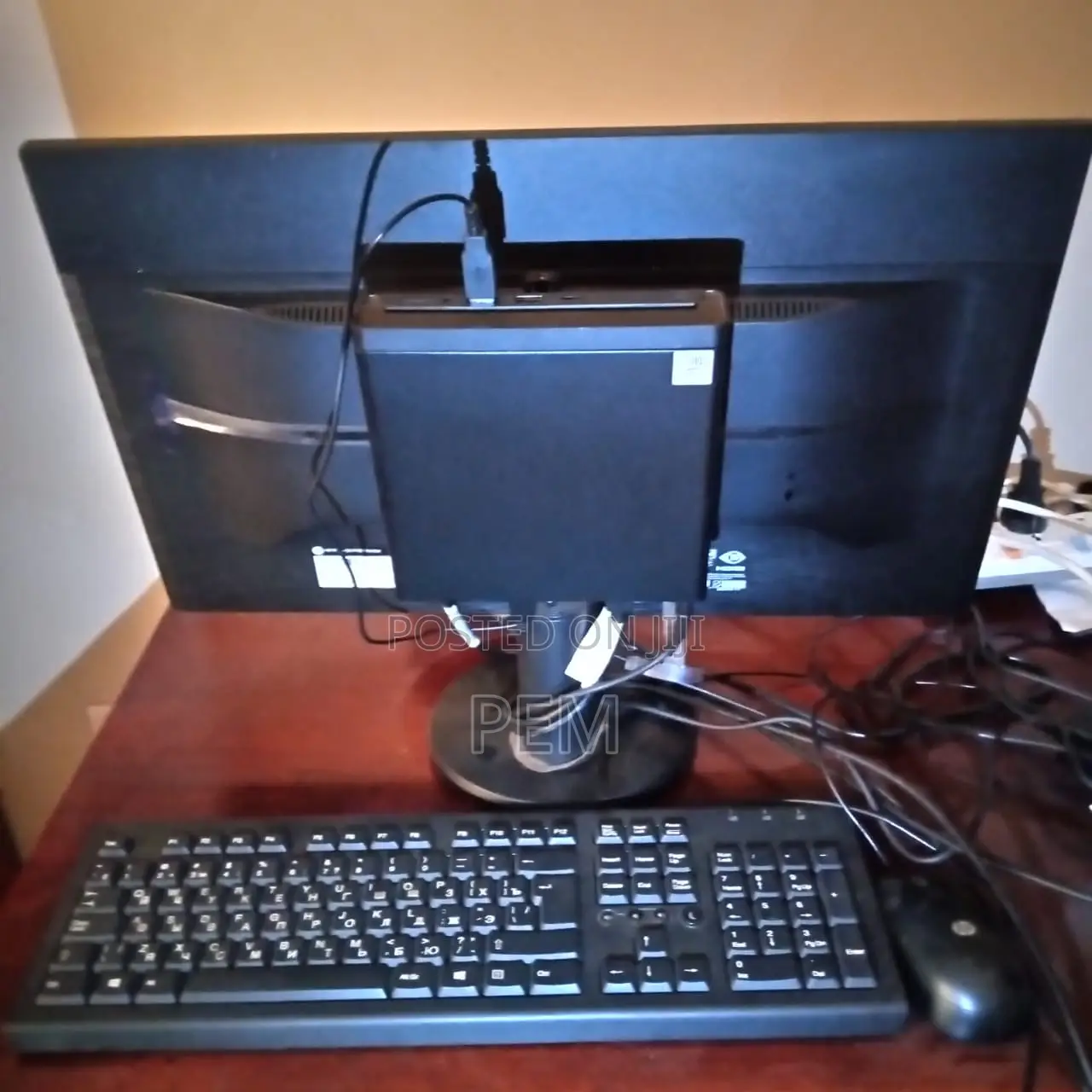 Desktop Computer HP 8GB Intel Core i3 HDD+SSD 512GB