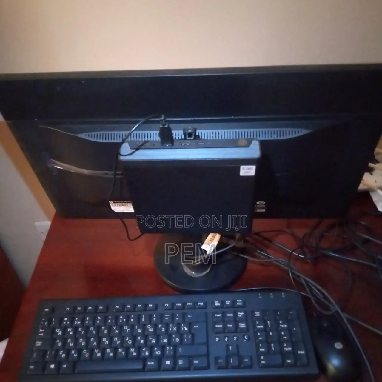 Desktop Computer HP 8GB Intel Core i3 HDD+SSD 512GB