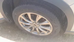 Subaru Forester 2019 Silver