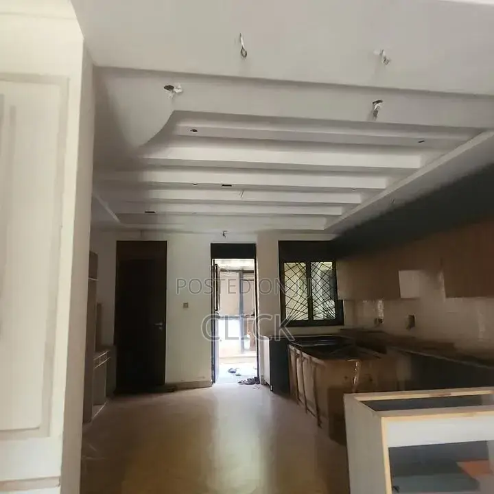 5bdrm Duplex in Kira, Nakawa for sale