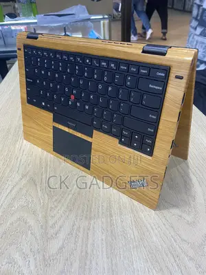 Laptop Lenovo ThinkPad X1 Yoga 16GB Intel Core i7 SSD 256GB