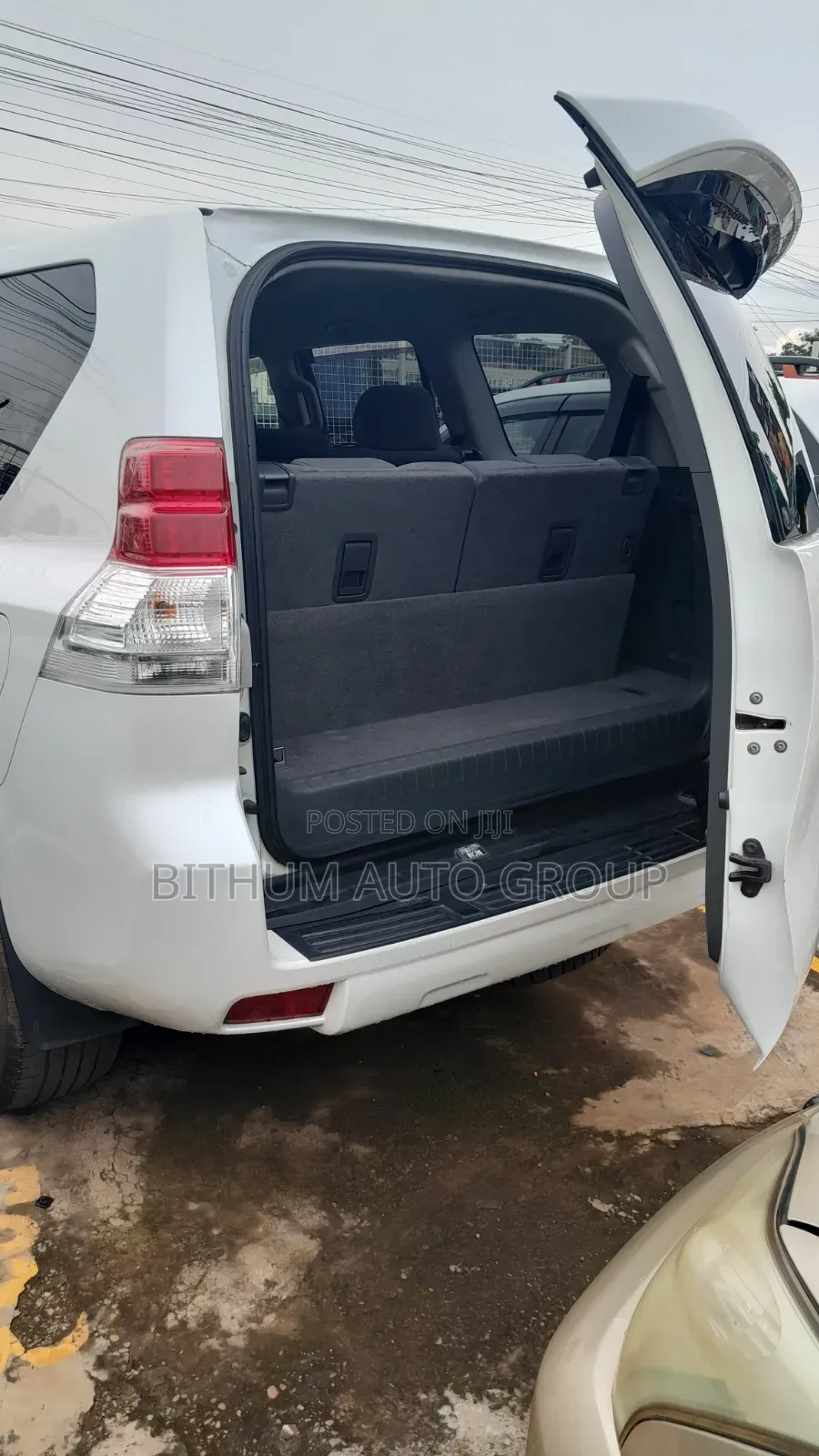 Toyota Land Cruiser Prado 2.7 i 2011 White