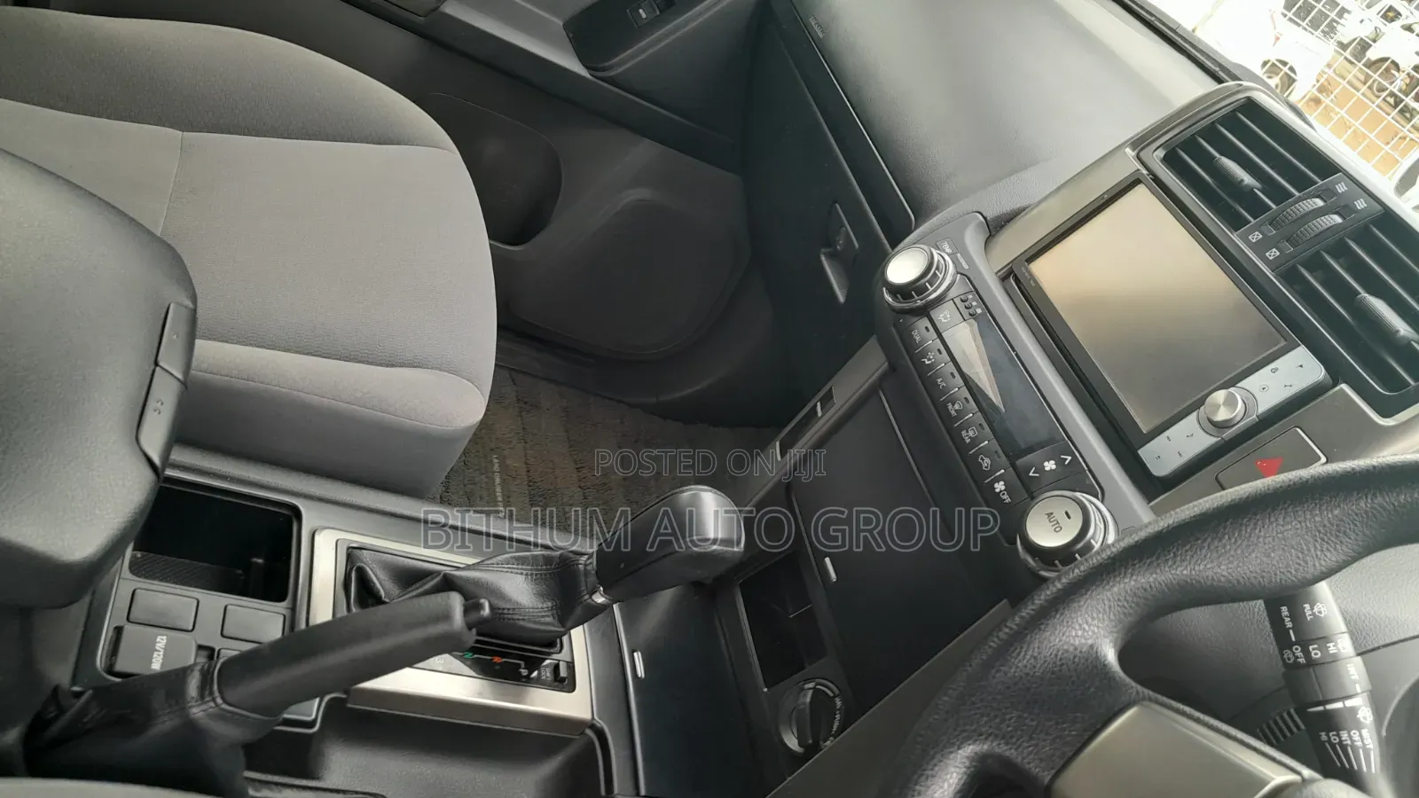 Toyota Land Cruiser Prado 2.7 i 2011 White