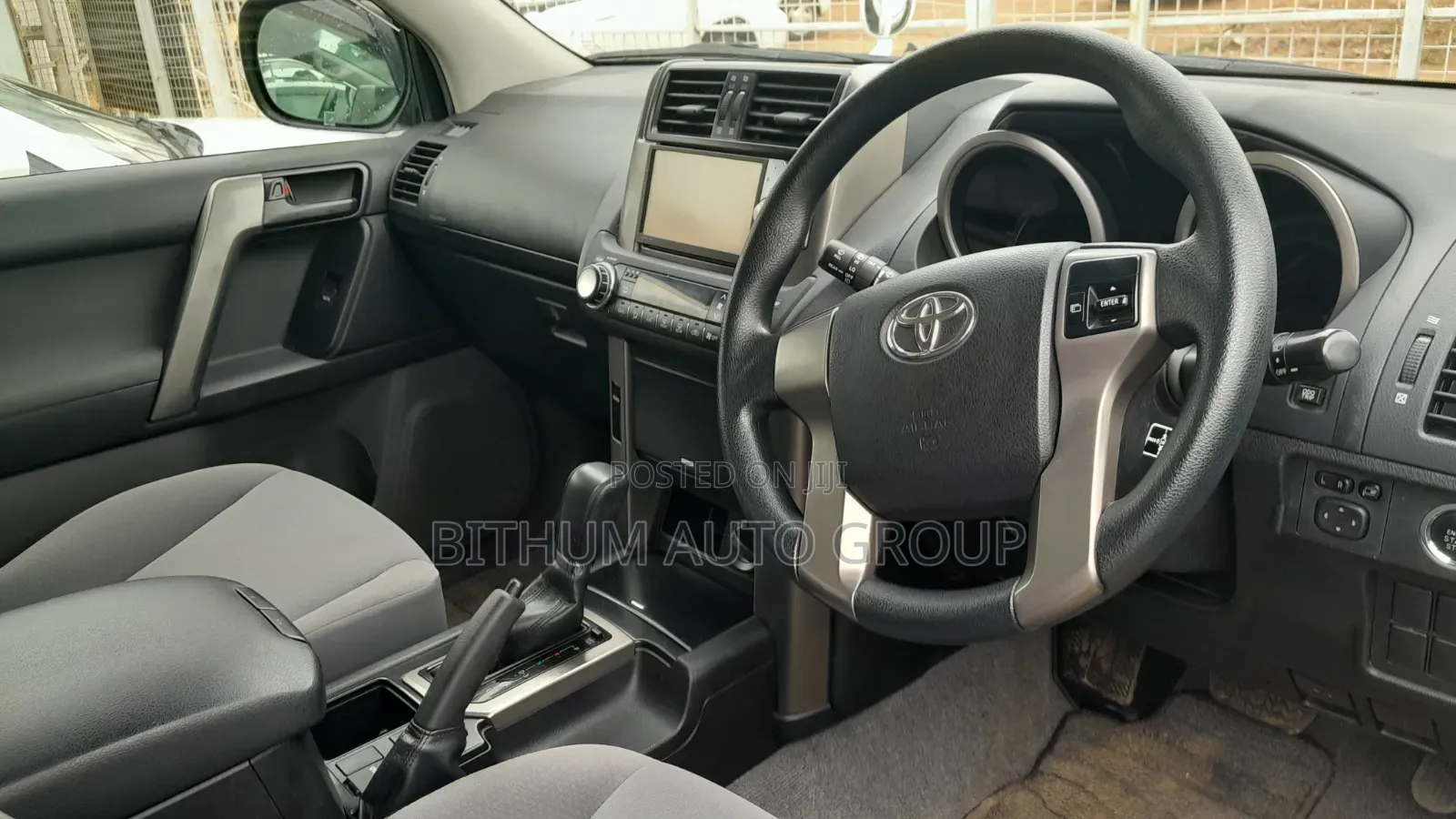 Toyota Land Cruiser Prado 2.7 i 2011 White