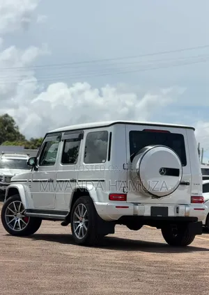 Mercedes-Benz G-Class 2023 White