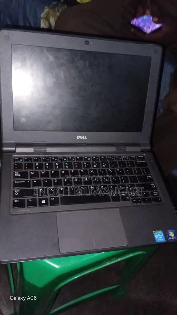 Laptop Dell Latitude 11 3150 4GB Intel Core i3 HDD 640GB