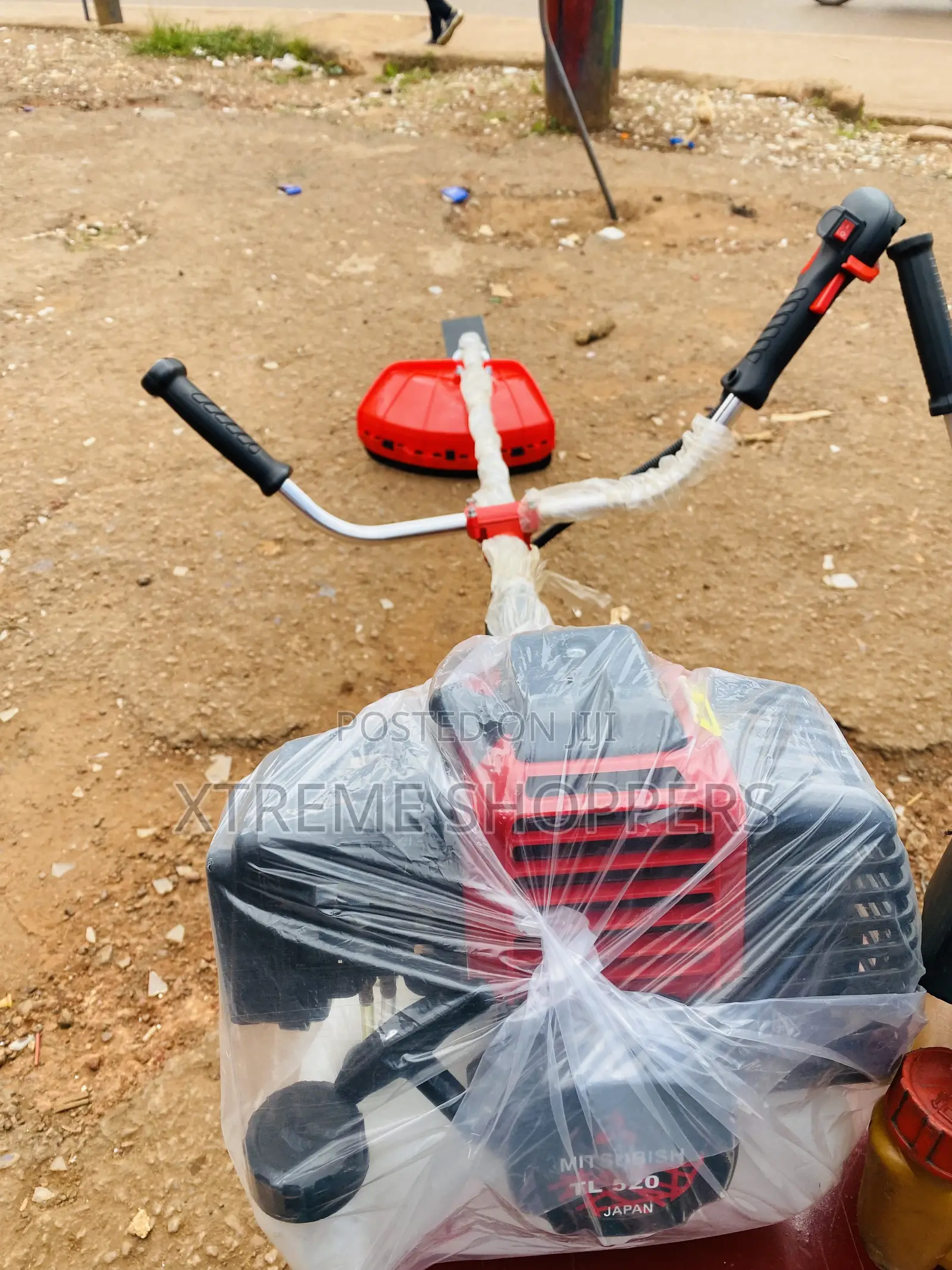 May Discounts /Grass Cutter /Lawnmowers /Mitsubishi 520cc