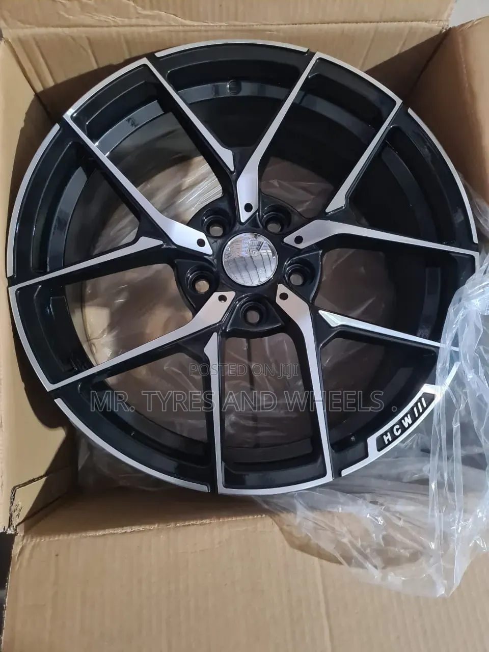 Size 17 Benz Even the One With Golf 6 Can Use It Cam We Do Swapping.