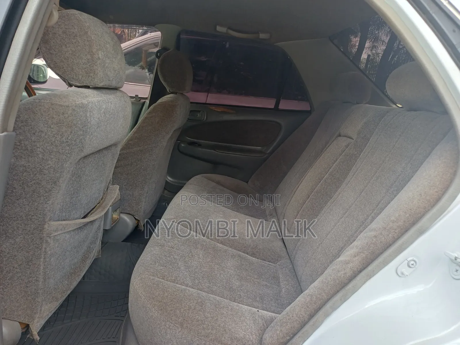 Toyota Corolla 2000 Pearl