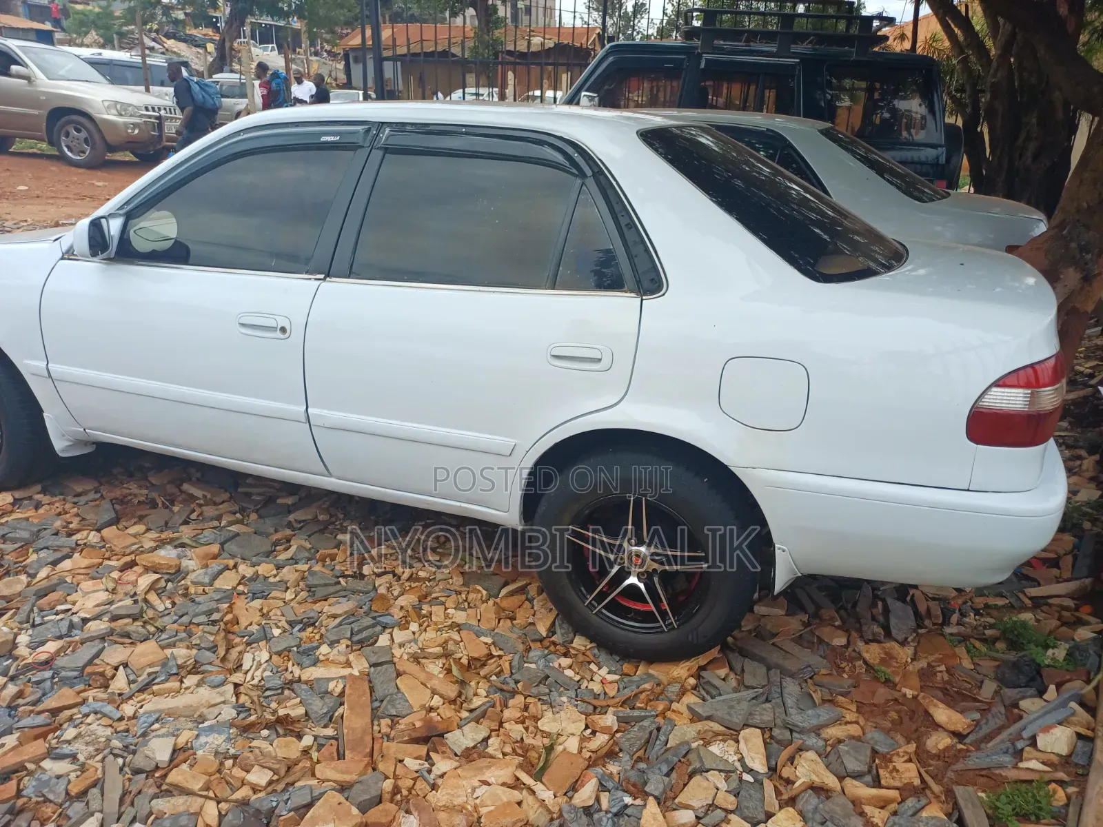 Toyota Corolla 2000 Pearl