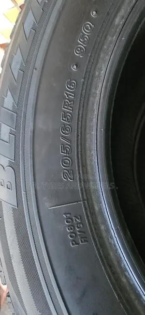205 65 R16 Bridgestone Blizzak From Japan Direct Get Original Tires.