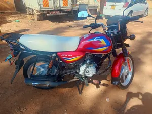 Bajaj CT 125X 2025 Red