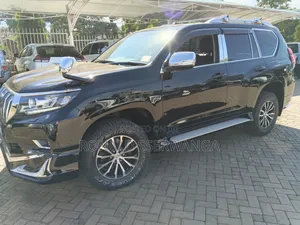 Toyota Land Cruiser Prado 2018 Black