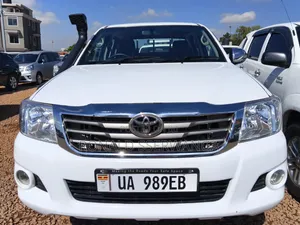 Toyota Hilux 2014 White