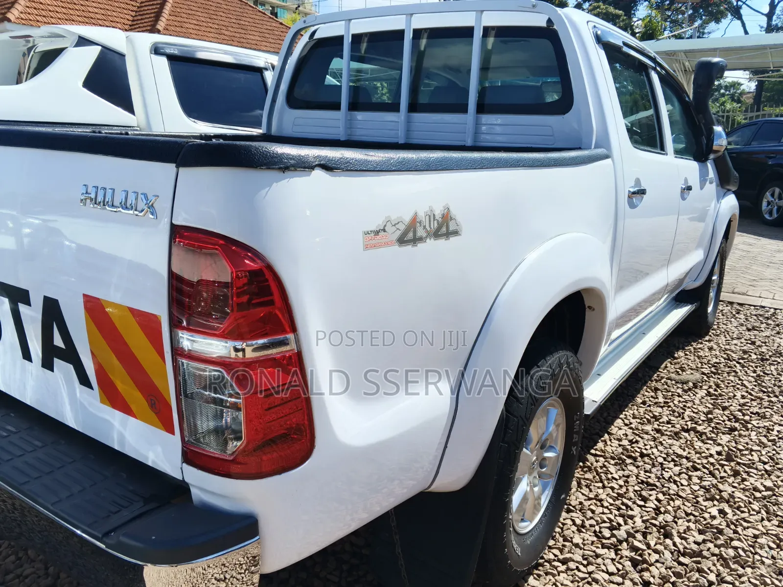Toyota Hilux 2014 White