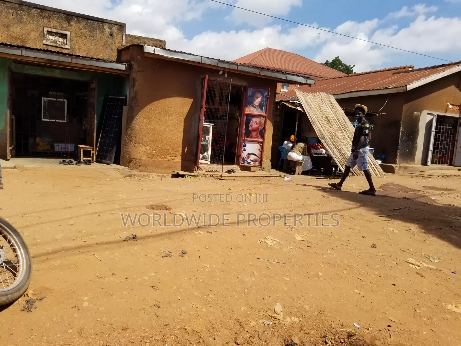 Hot Deal ! Lweza Busy Business Street for Sale