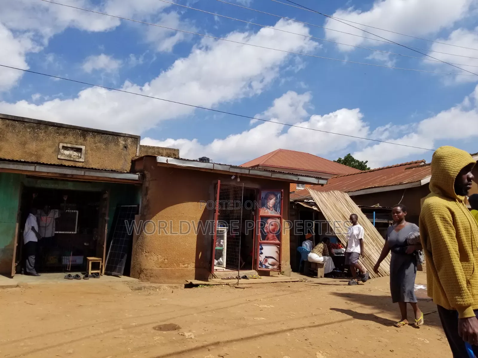 Hot Deal ! Lweza Busy Business Street for Sale