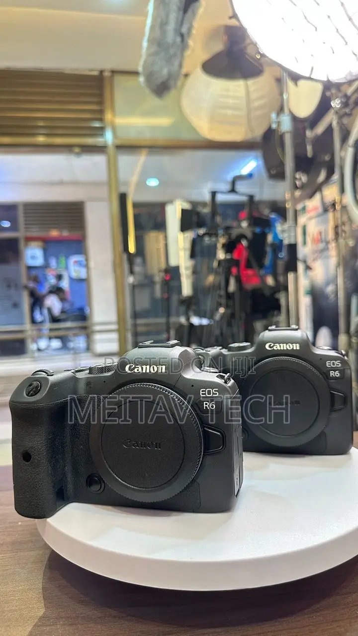 Canon R6 Camera