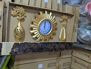 Luxury Wall Clock Decorations in Gold