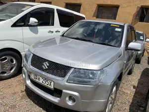 Suzuki Escudo 2013 Silver