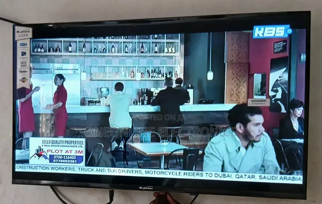 32" Tv Black Ark.