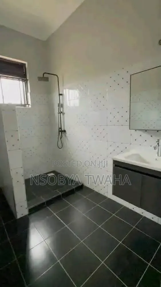 3bdrm House in Munyonyo, Makindye for rent